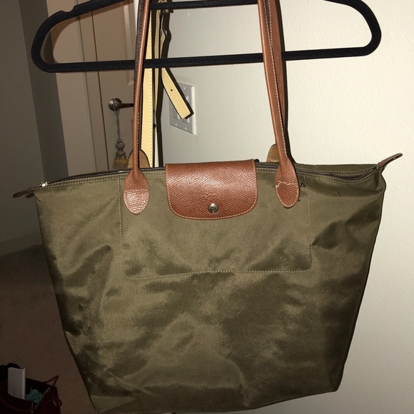 longchamp army green